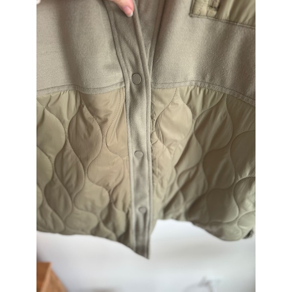 Hurley Tilden Mixed Media Onion Quilt Shacket Size Large - Picture 6 of 8